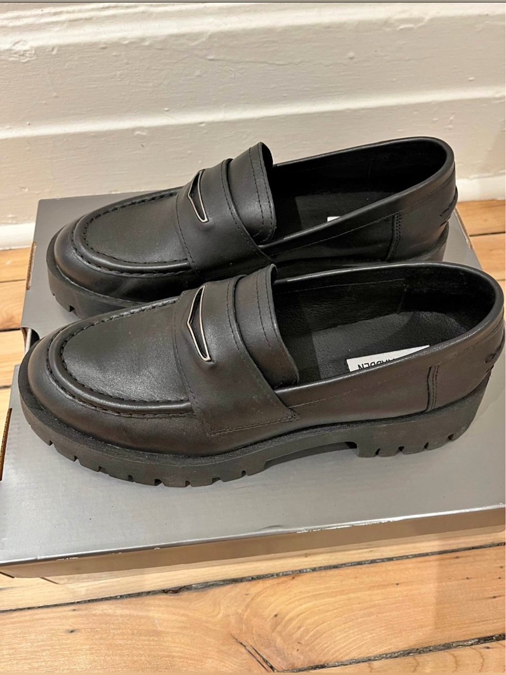 NEW Steve Madden Black Leather Platform Penny Loafers 10M